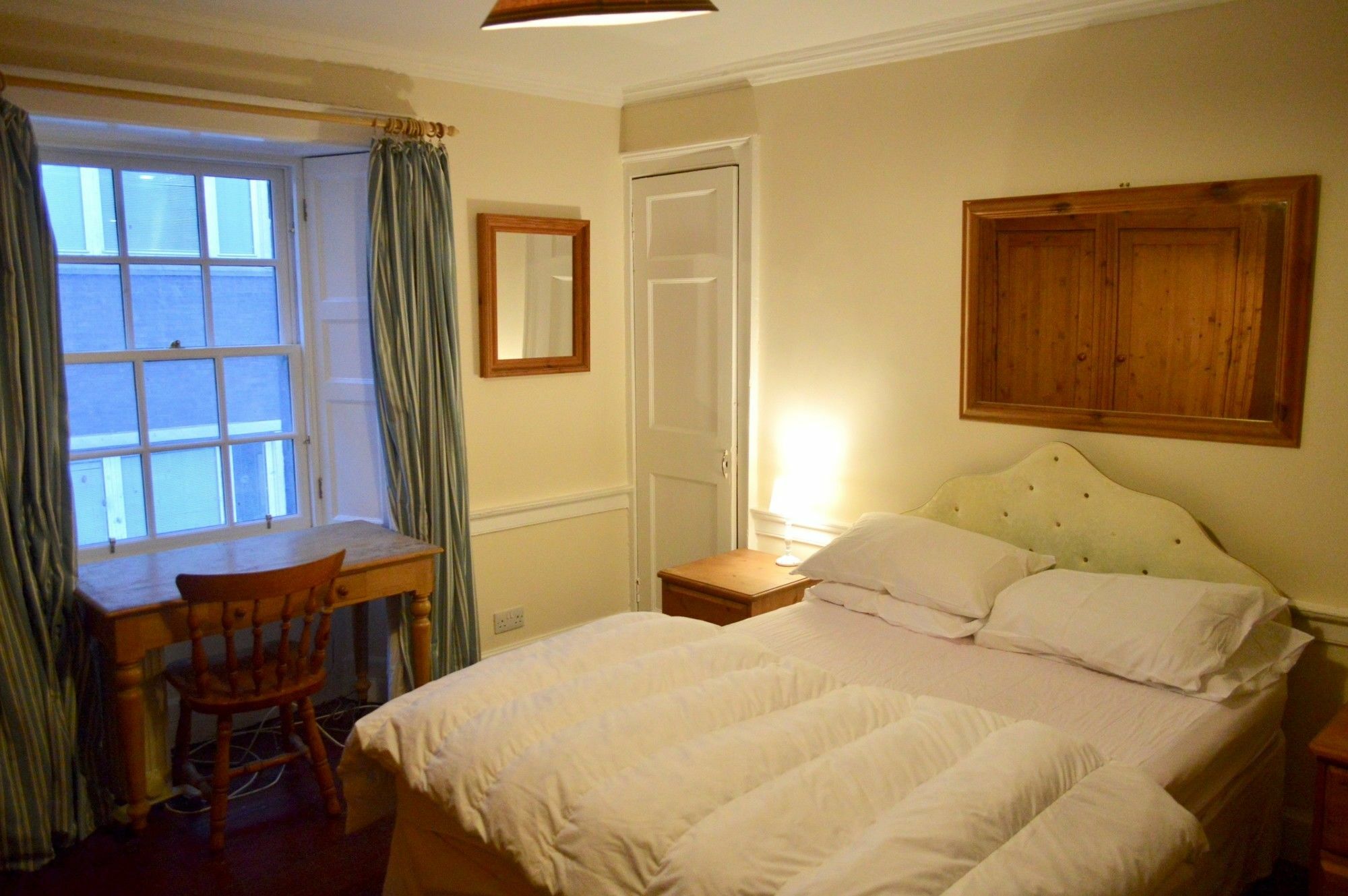 Central 1 Bedroom Apartment Sleeps 2 Edinburgh Luaran gambar